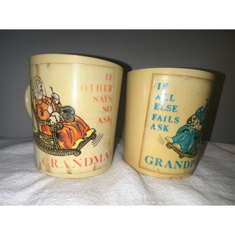 Grandma & Grandpa plastic cups